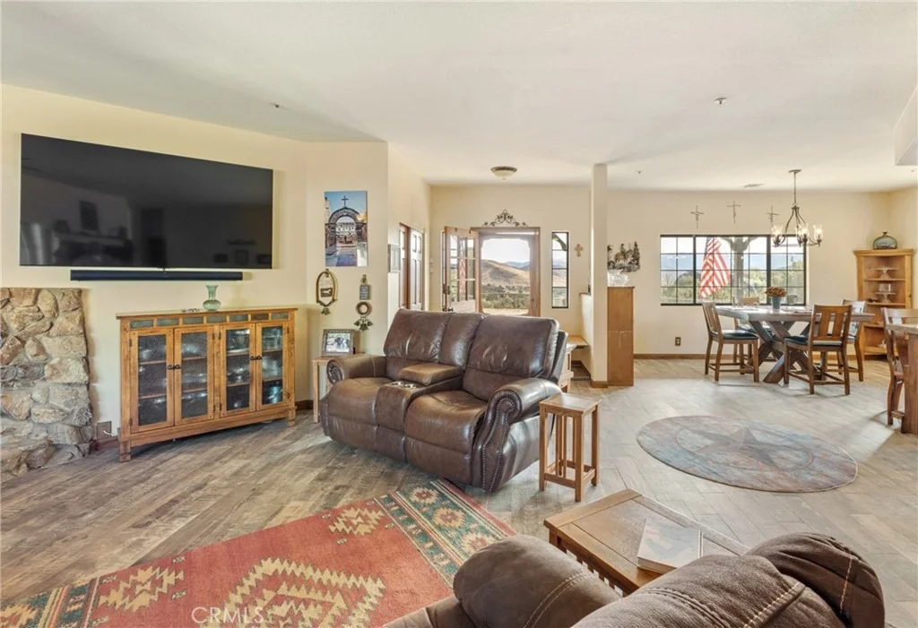 Photo of 6535 Juniper Crest Road
