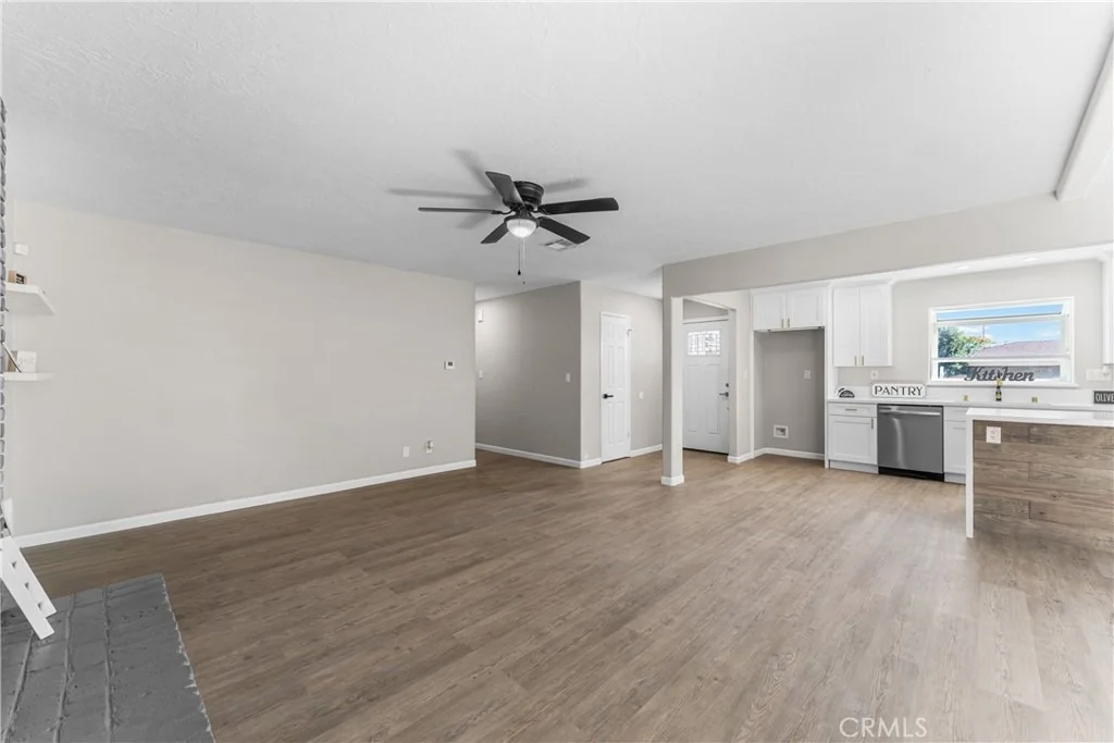 Photo of 1735 W Jenner Street