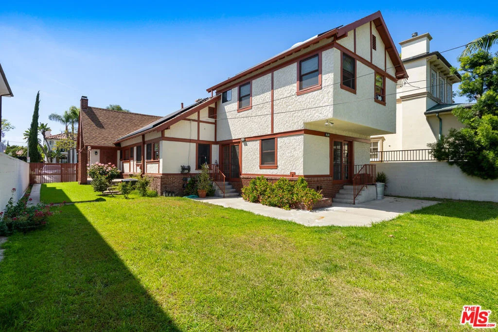 Photo of 312 N Palm Drive