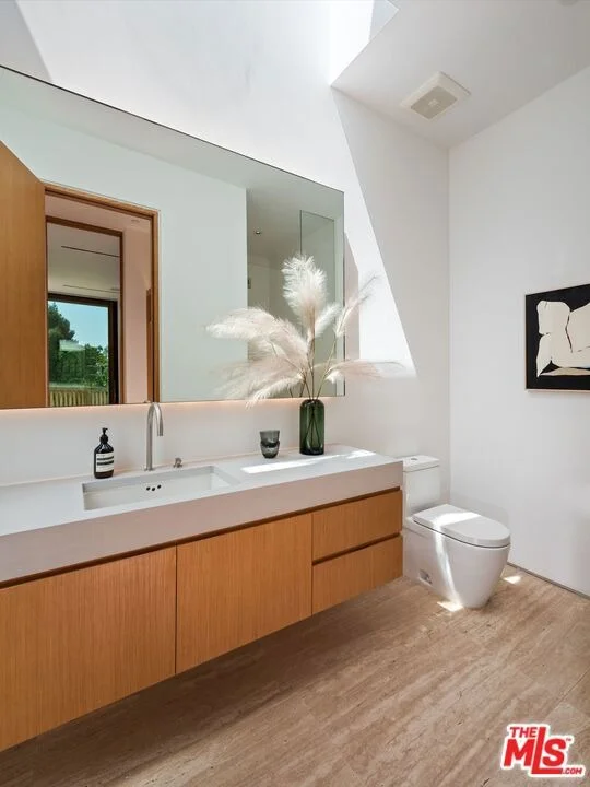 Photo of 28837 Selfridge Drive