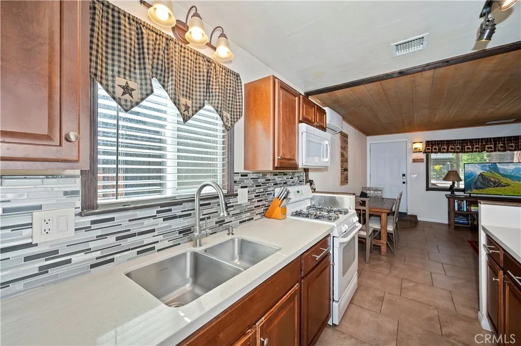 Photo of 619 Elysian