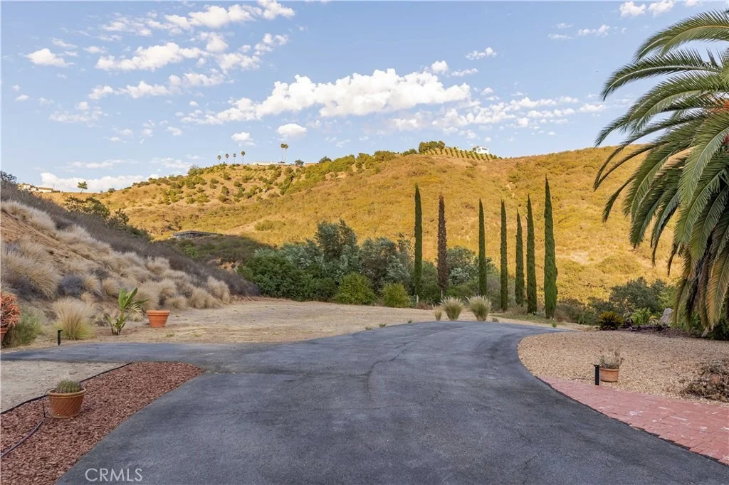 Photo of 45251 La Cruz Dr