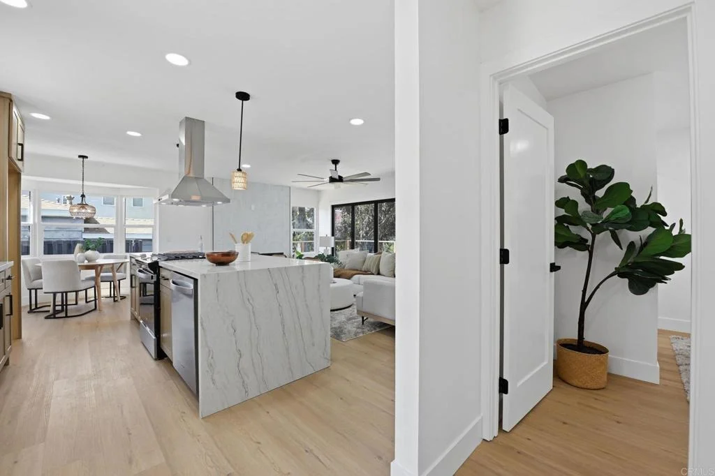 Photo of 4547 Contour Blvd