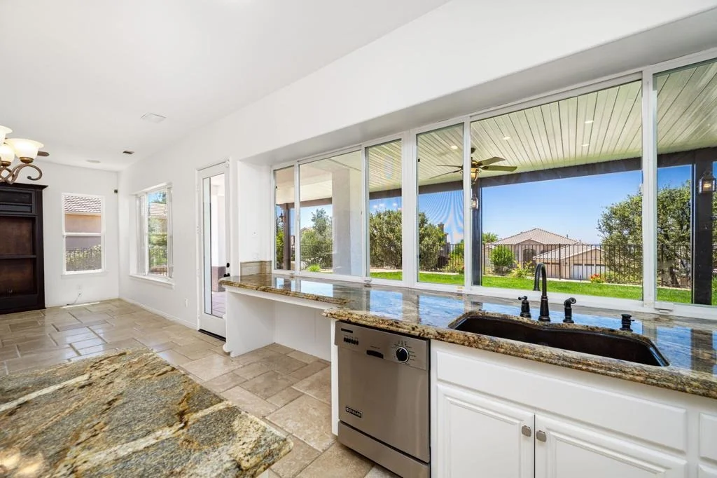 Photo of 13435 Canyon Crest Road