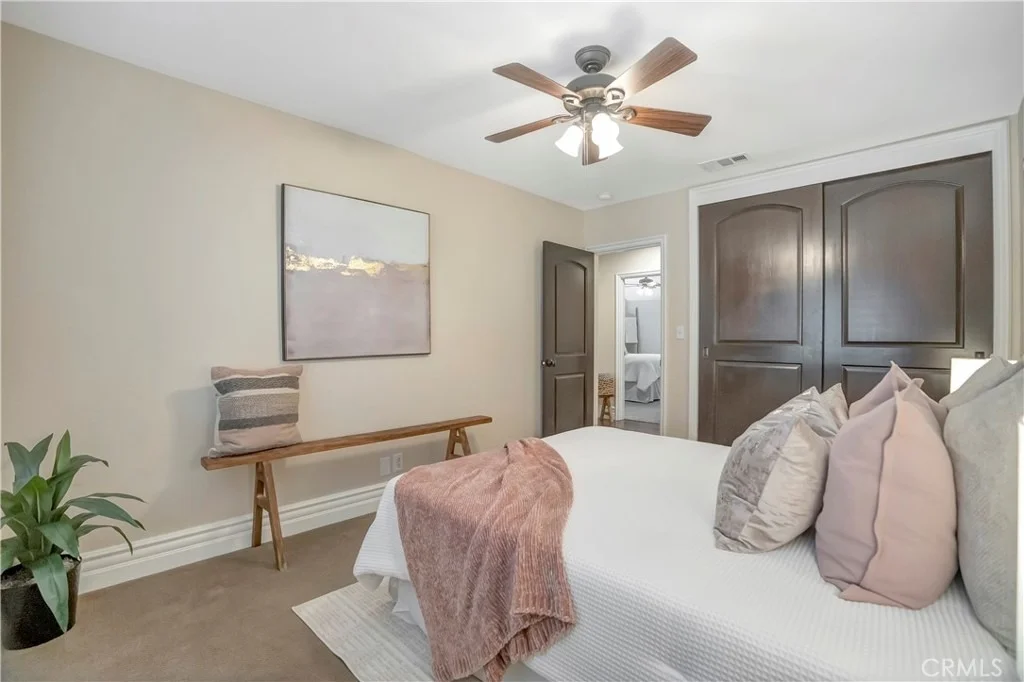 Photo of 10305 Newcomb