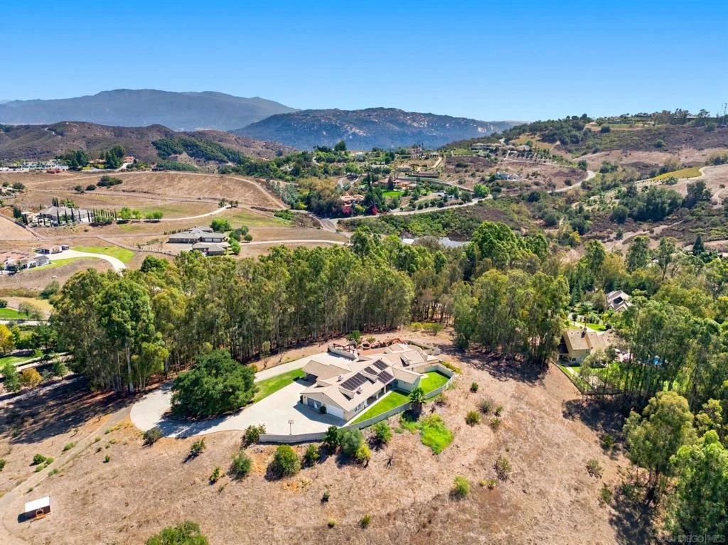 Photo of 43821 Shady Creek