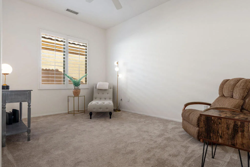 Photo of 44719 Alexandria Vale