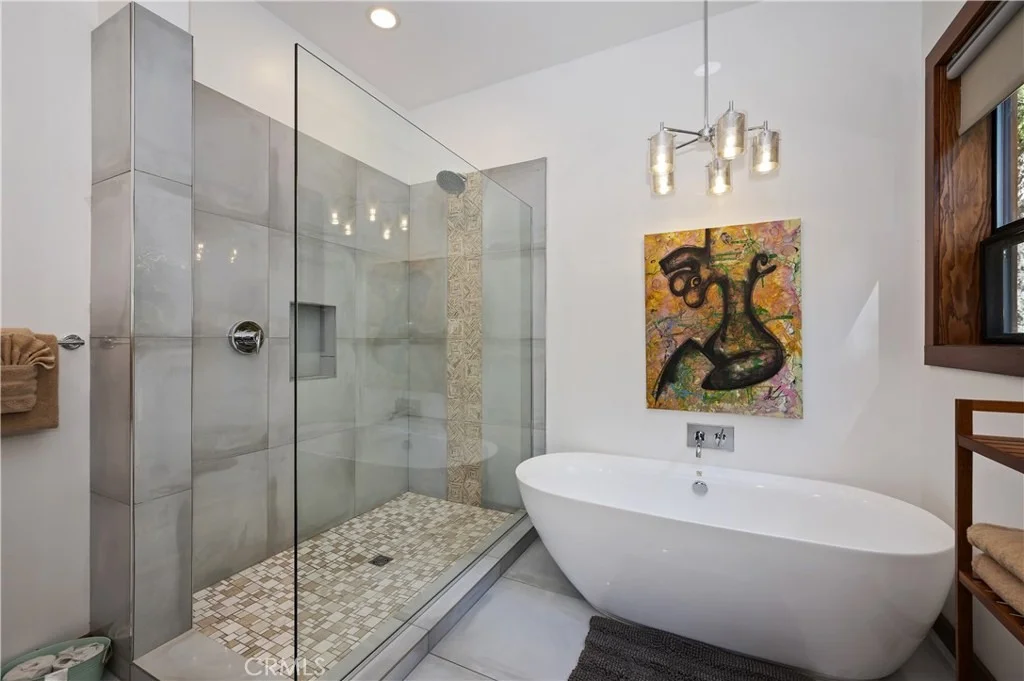 Photo of 43669 Ridge Crest