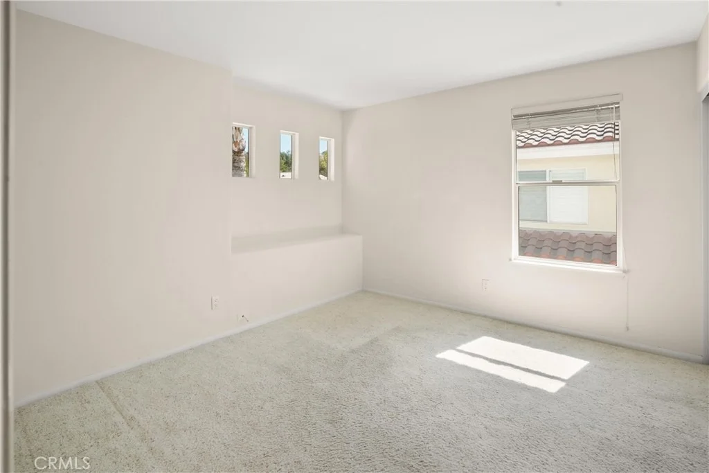 Photo of 3007 Vina Vial