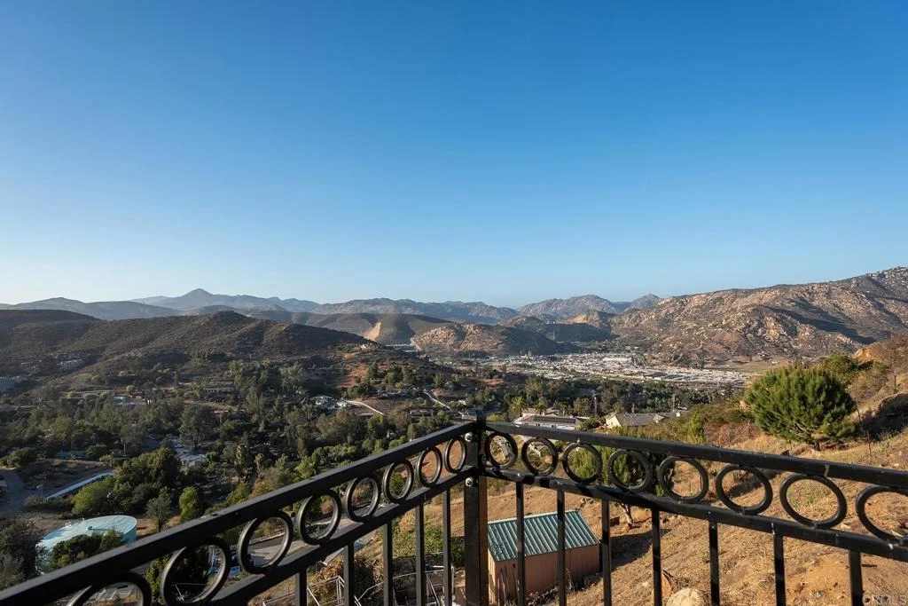 Photo of 11687 VALLE VISTA RD