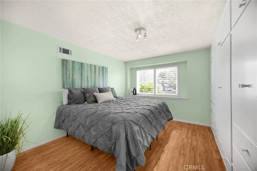 Photo of 1289 Wardman