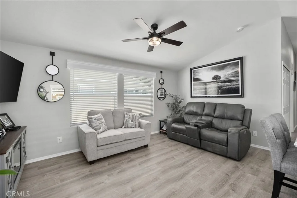 Photo of 3540 Nelson
