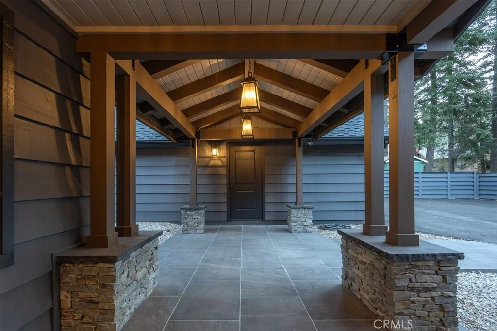 Photo of 42763 Cedar Avenue