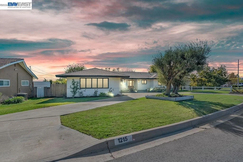 Photo of 1215 Wardman Dr
