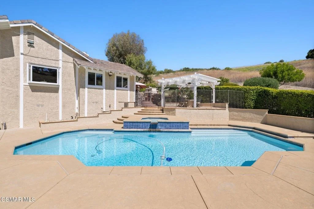 Photo of 554 Lone Oak Drive