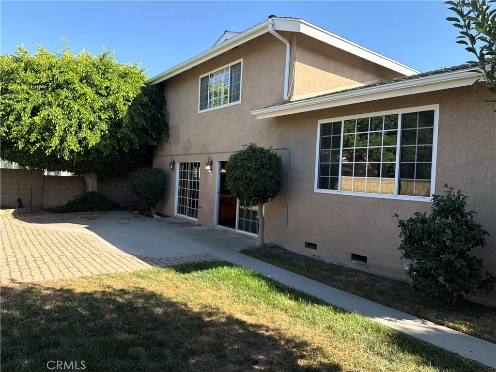 Photo of 4665 Guava Avenue