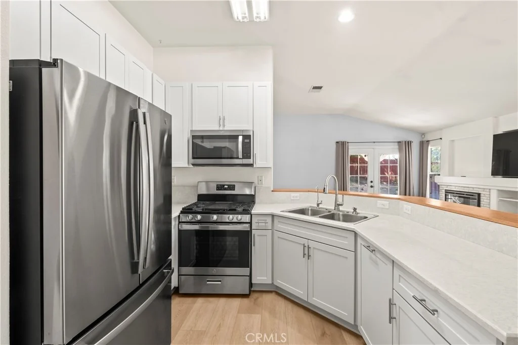 Photo of 42555 La Gabriella Drive