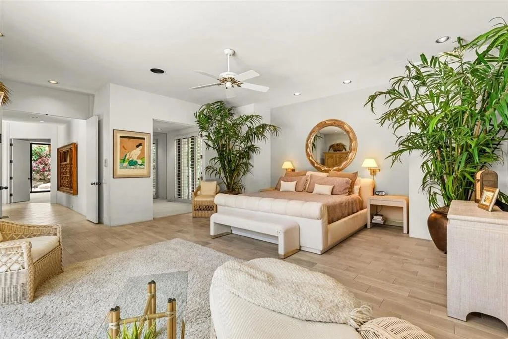 Photo of 77181 Calle Flora