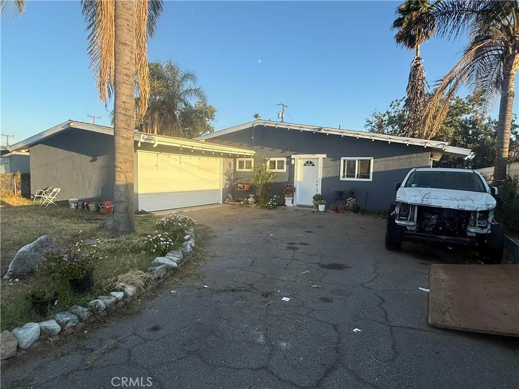 Photo of 18005 Vine