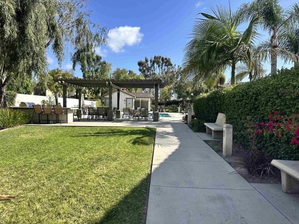 Photo of 3985 Carino Way