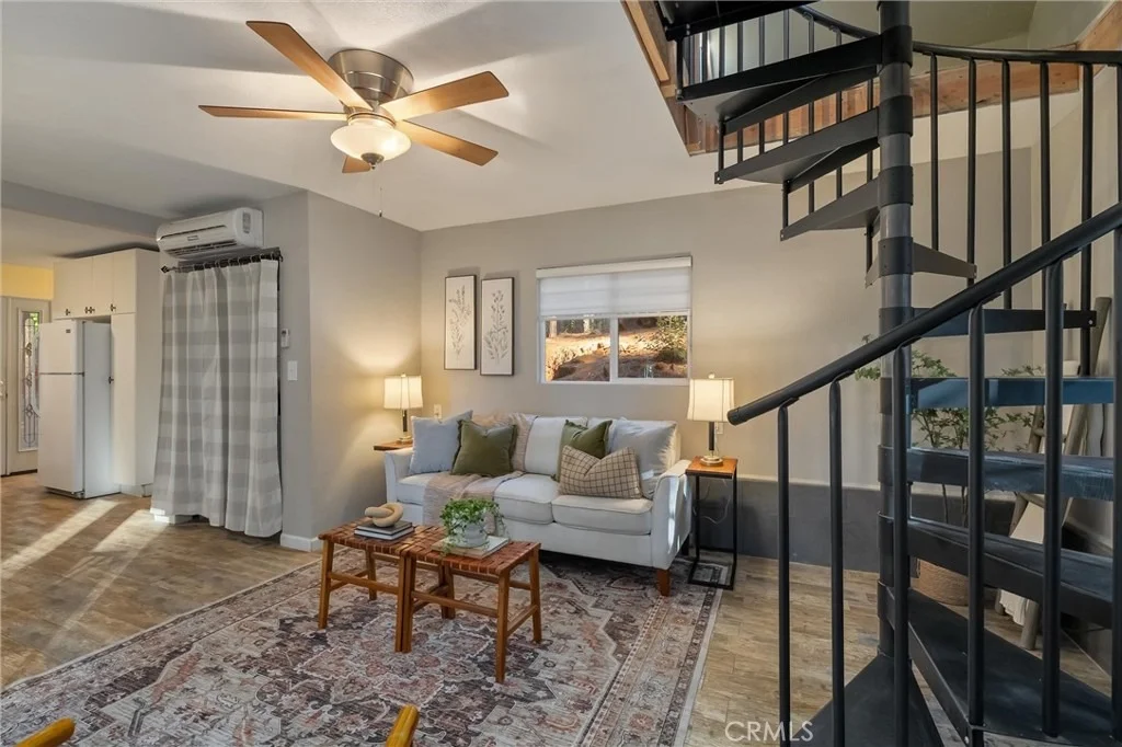 Photo of 32 Weiss Hill Road