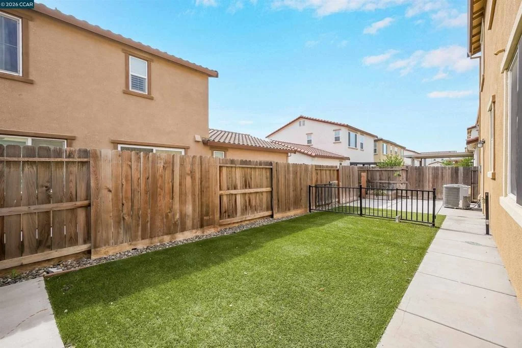 Photo of 531 Lavender Dr
