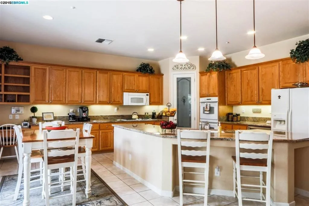 Photo of 1445 PINEGROVE WAY