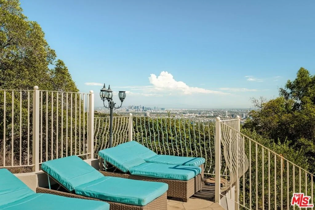 Photo of 1454 Blueridge Drive