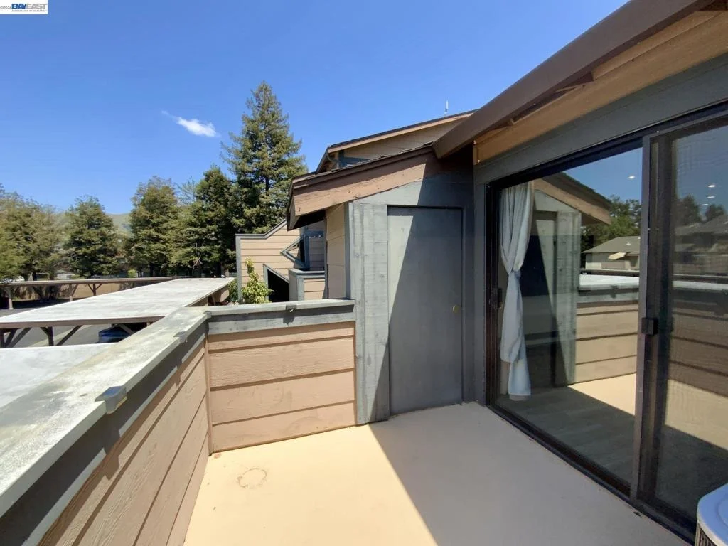Photo of 277 Hackamore Cmn