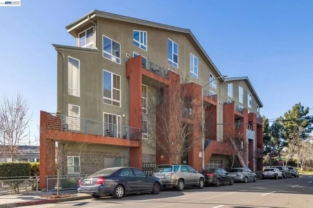 Photo of Unit 10 at 675 8Th St