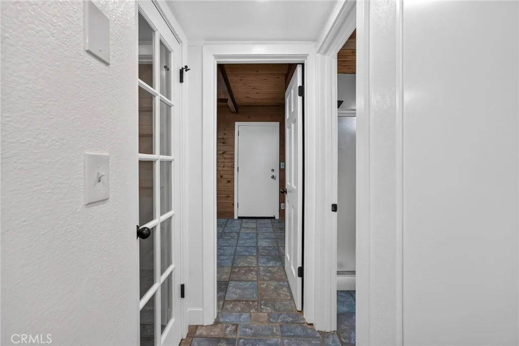 Photo of 27067 Overlook Lane