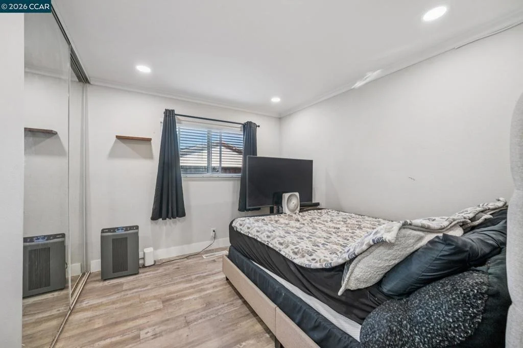 Photo of 20 Clairmont Pl