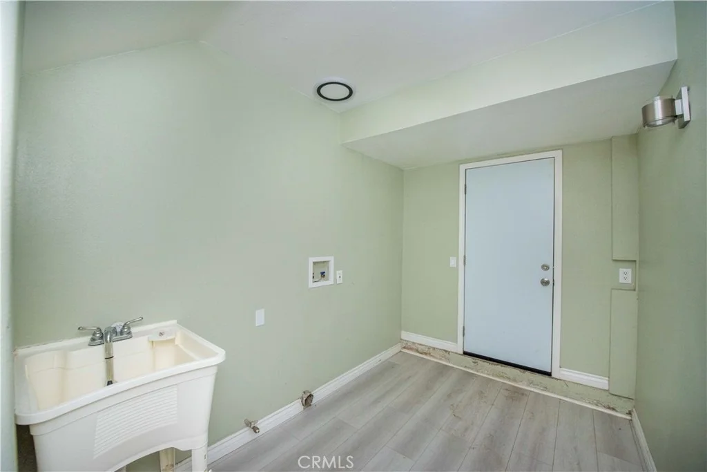 Photo of 17631 Cottrell