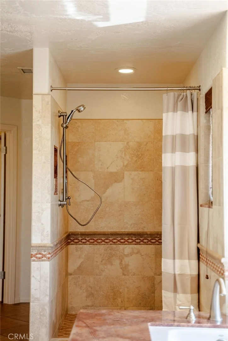 Photo of 2323 Wilt