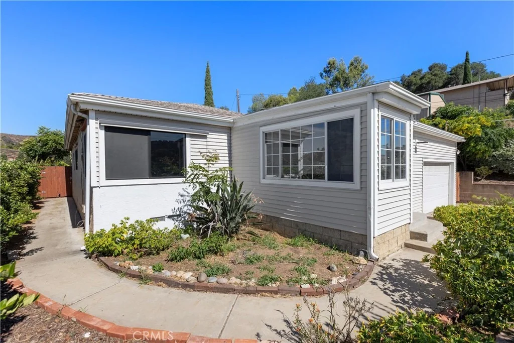 Photo of 8841 Gardena Way