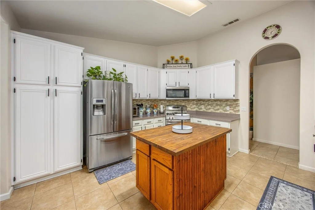 Photo of 13997 Riverside