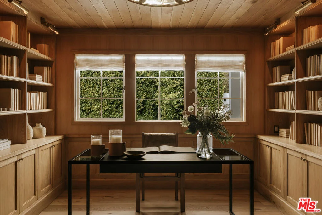 Photo of 6509 Wandermere Road
