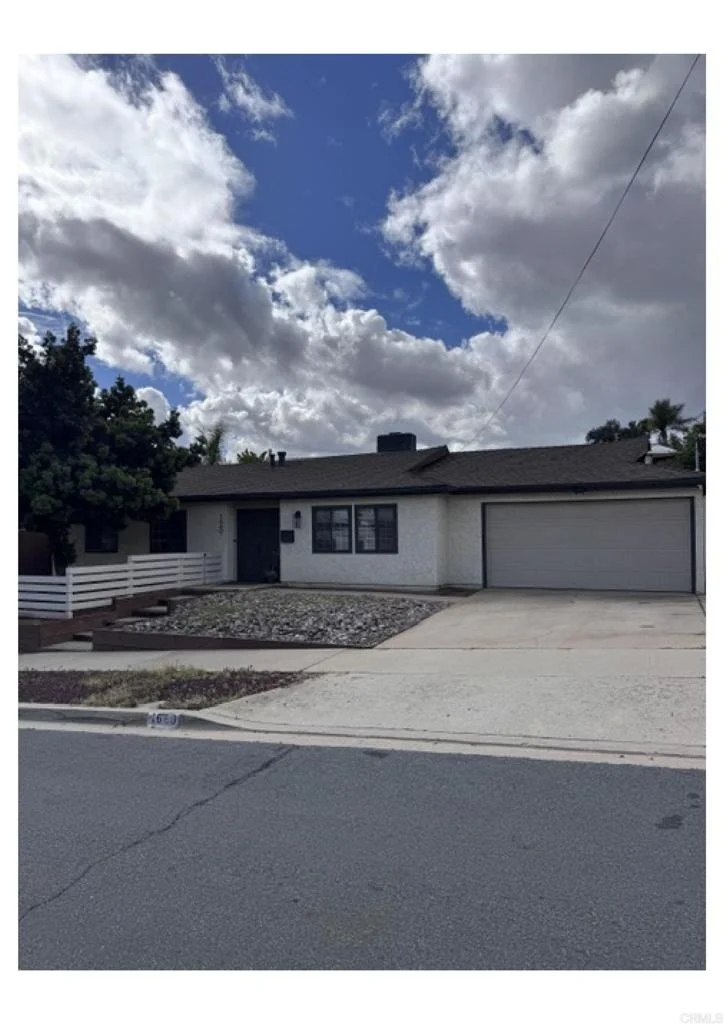 Photo of 1660 Meadow Road