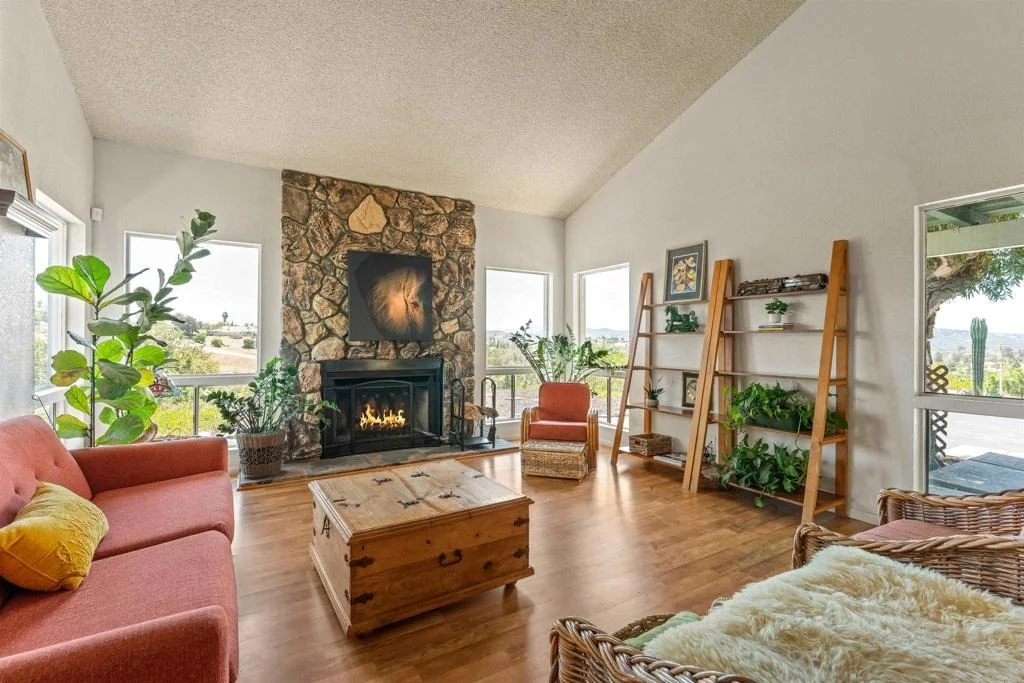 Photo of 4439 La Canada