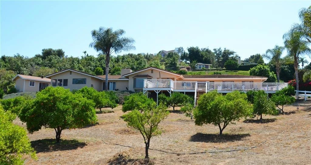Photo of 735 Del Valle Drive