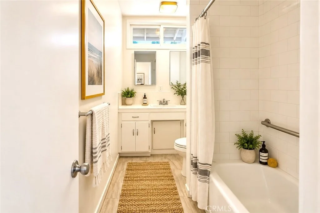 Photo of 1836 Hillcrest