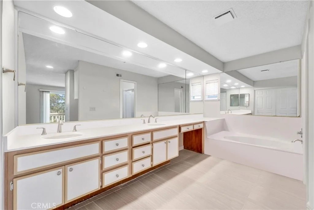 Photo of 1522 Sunbluff Drive