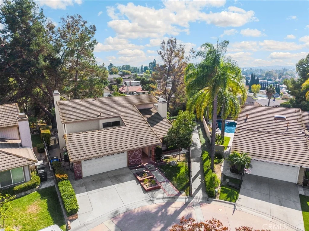 Photo of 404 Sand Canyon Way