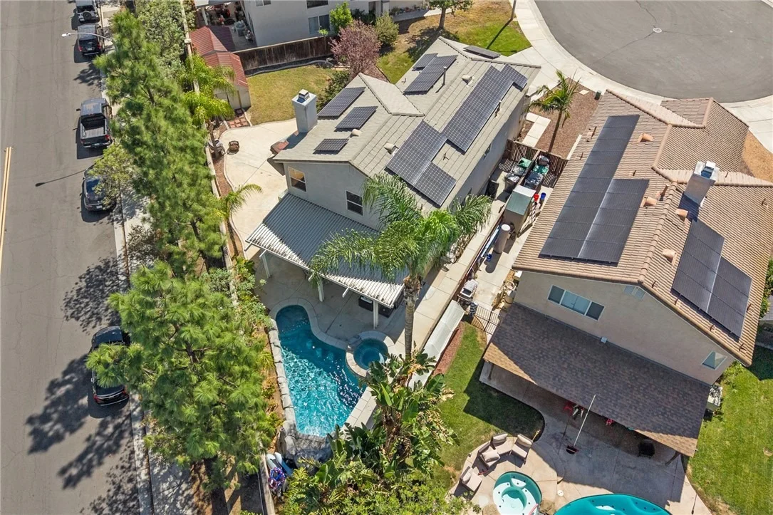 Photo of 26840 Redwood