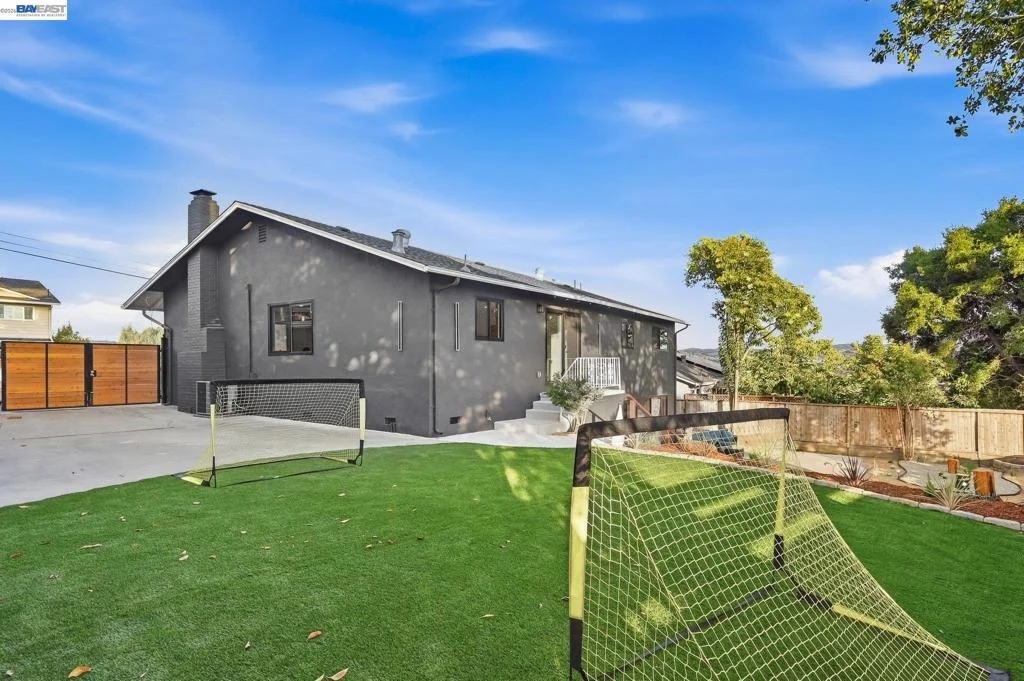 Photo of 2843 Jennifer Dr