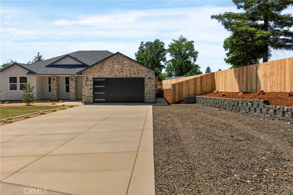 Photo of 5871 Crestmoor Drive