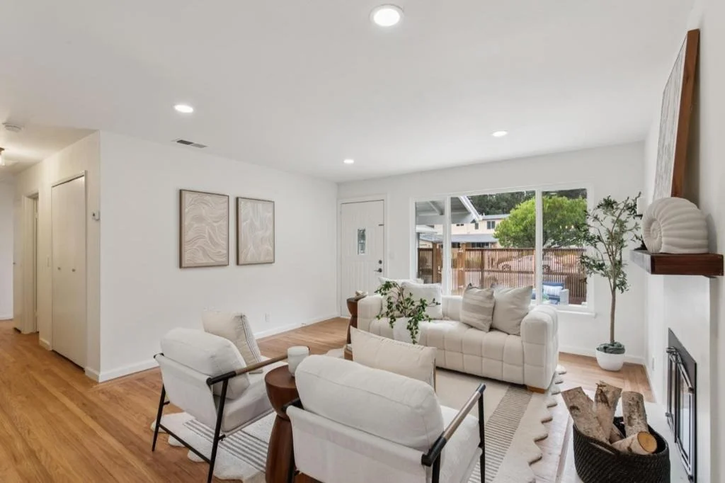 Photo of 1184 Crespi Drive