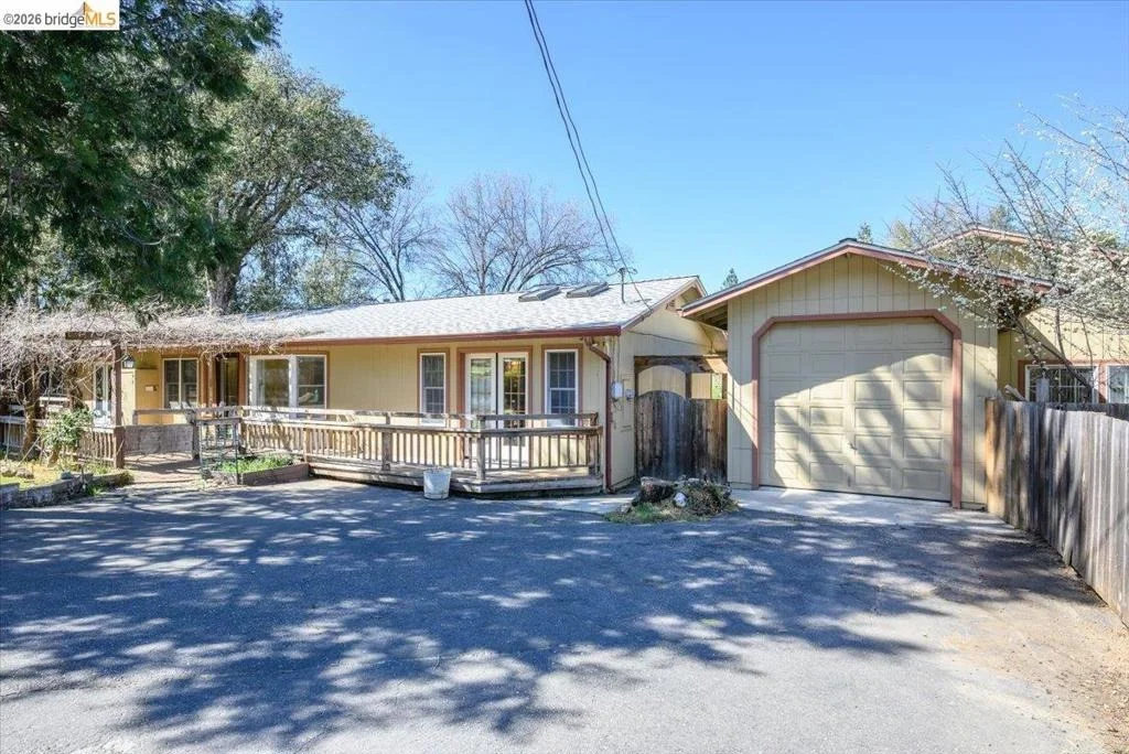 Photo of 21798 Joyce Ct