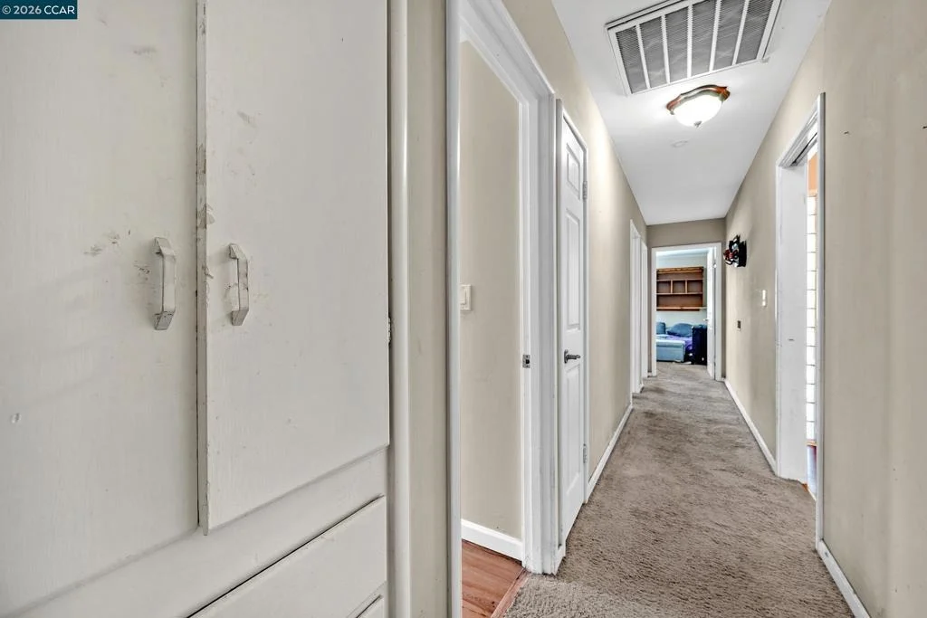 Photo of 1481 Davis Ave
