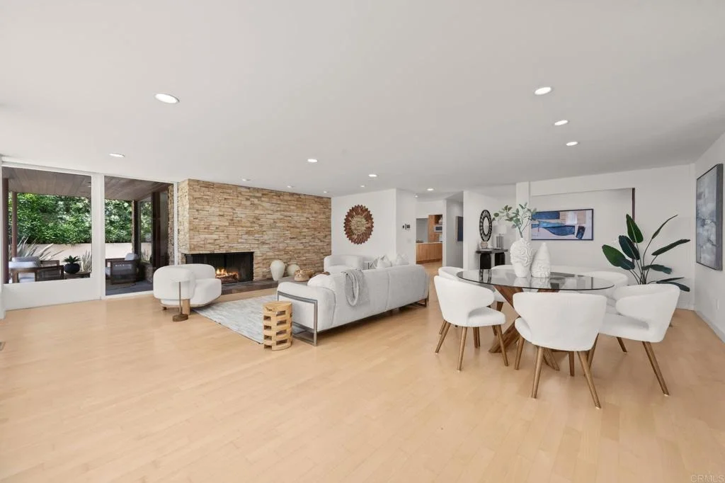 Photo of 280 Torrey Pines Terrace